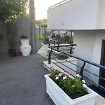 Gryllus Bed & Breakfast 3*