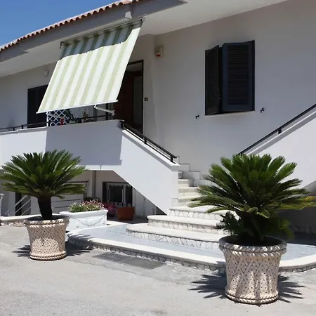 Gryllus 3* Pompeji