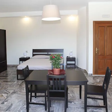 Bed & Breakfast Gryllus *
