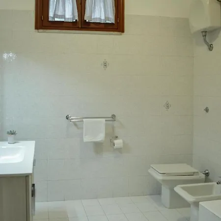 Gryllus Bed & Breakfast *