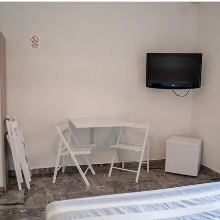 Gryllus Bed & Breakfast *