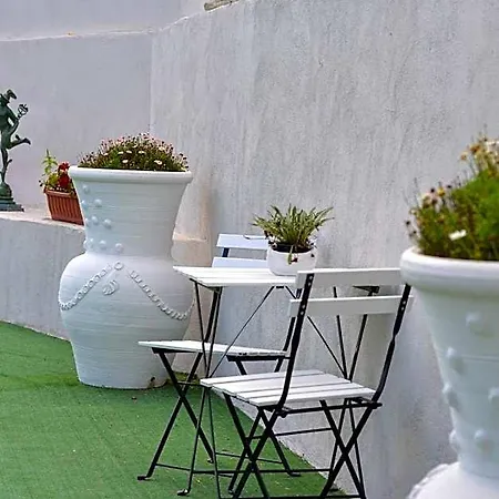 Gryllus فندق مبيت وإفطار 3*